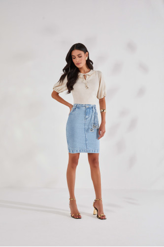 27601 - SAIA TRADICIONAL JEANS COM AMARRAÇÃO EM VIÉS 55CM