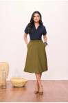 BLUSA AZUL COM AVIAMENTO BLUSA AZUL COM AVIAMENTO