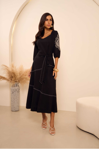4894.84 VESTIDO LONGO COM DECOTE D'AZUL 